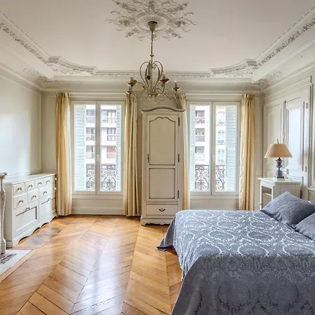 Apartment Sacre Coeur Grand Duplex 130 M2 - 4 + Double Living *